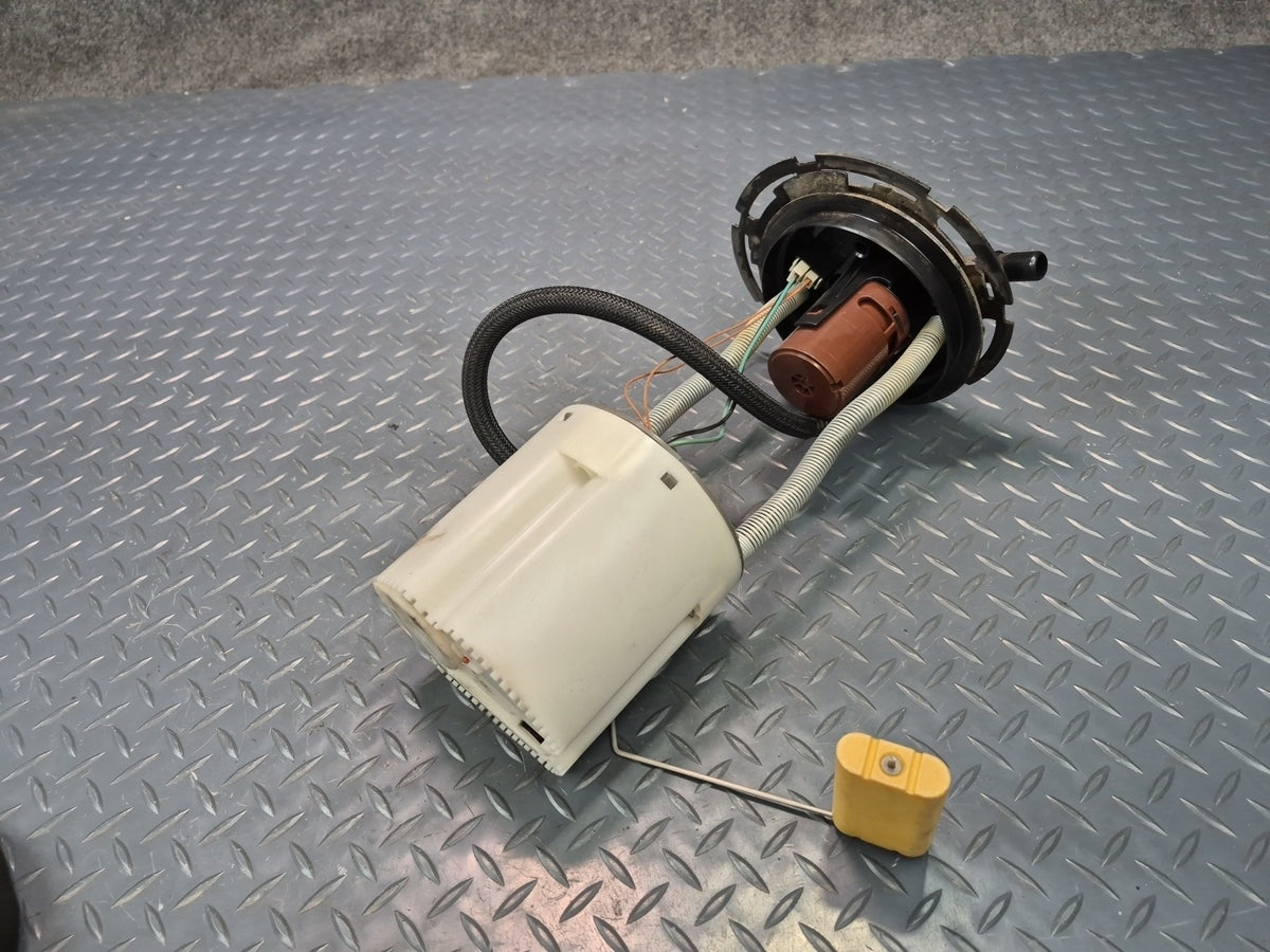 2008-2009 Hummer H2 6.2L Fuel Pump Level Sensor Assembly