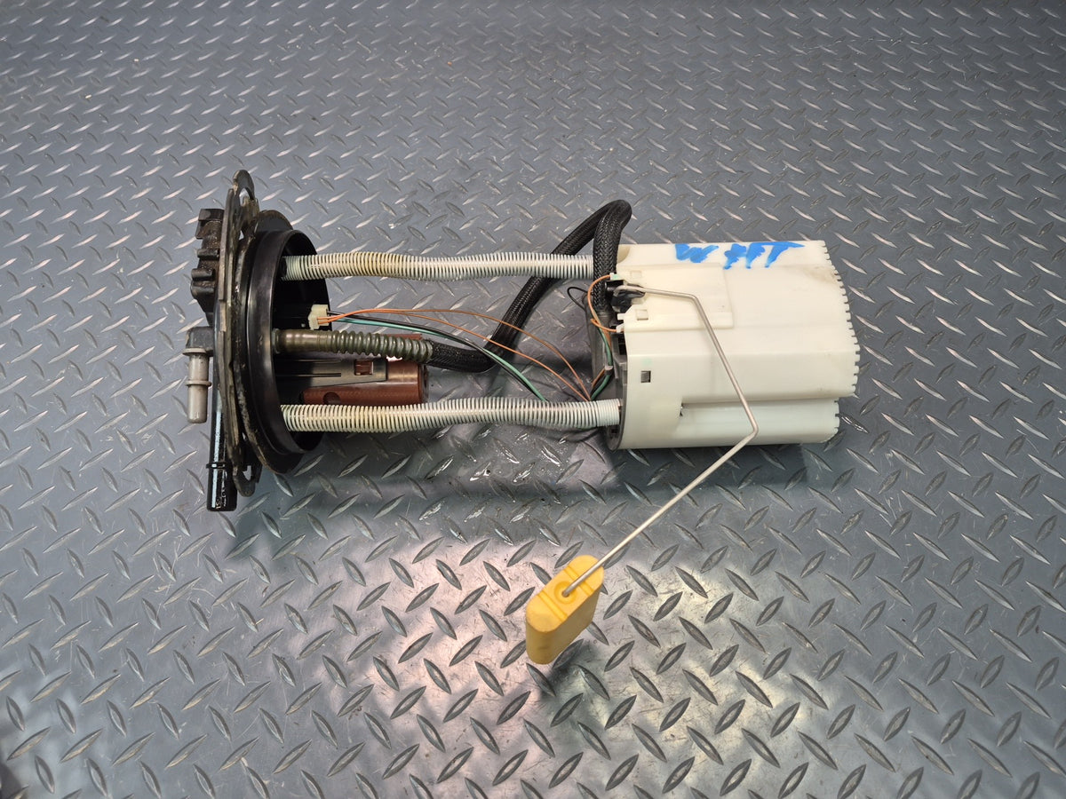 2008-2009 Hummer H2 6.2L Fuel Pump Level Sensor Assembly