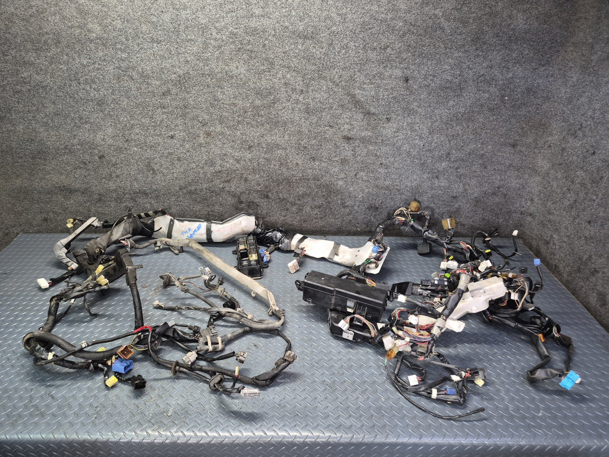 94-95 Toyota Hiace KZH106W SCL A/T Dashboard Dash Wire Wiring Harness OEM