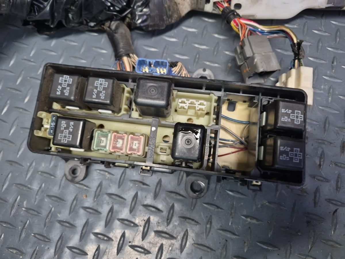 94-95 Toyota Hiace KZH106W SCL A/T Dashboard Dash Wire Wiring Harness OEM