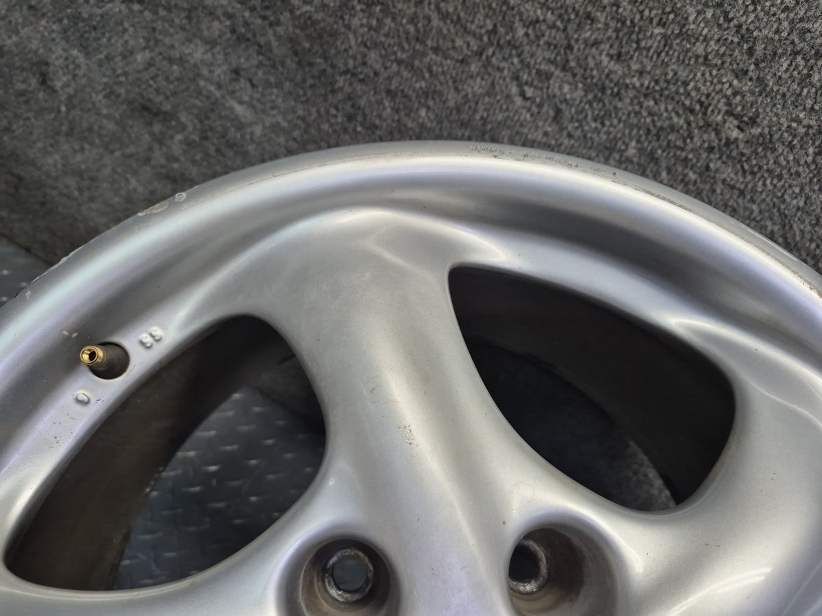 1999-2004 Porsche 911 996 Rear Alloy R17" Wheel Rim 17x9 ET55 99636212800
