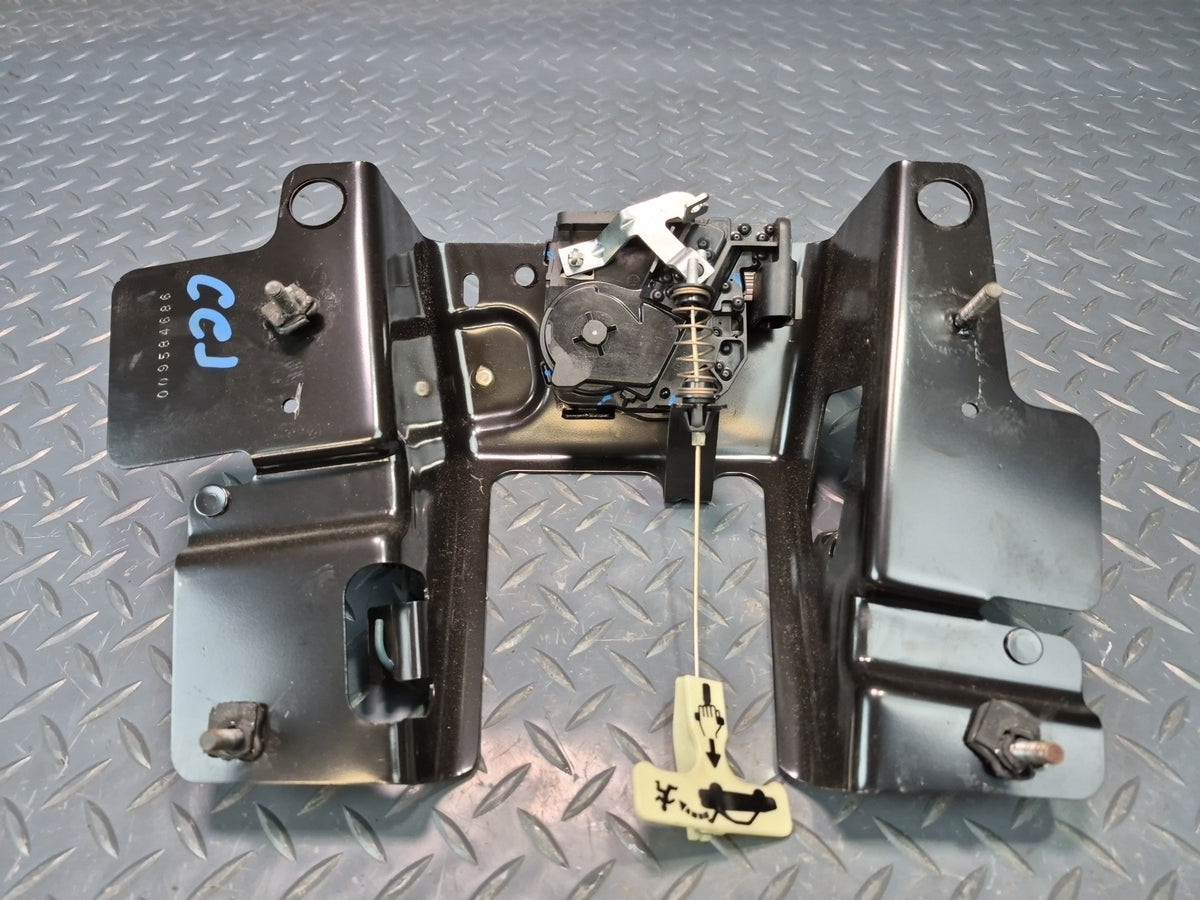 05-08 Chevrolet Corvette C6 Convertible Rear Trunk Lid Open Release Latch OEM