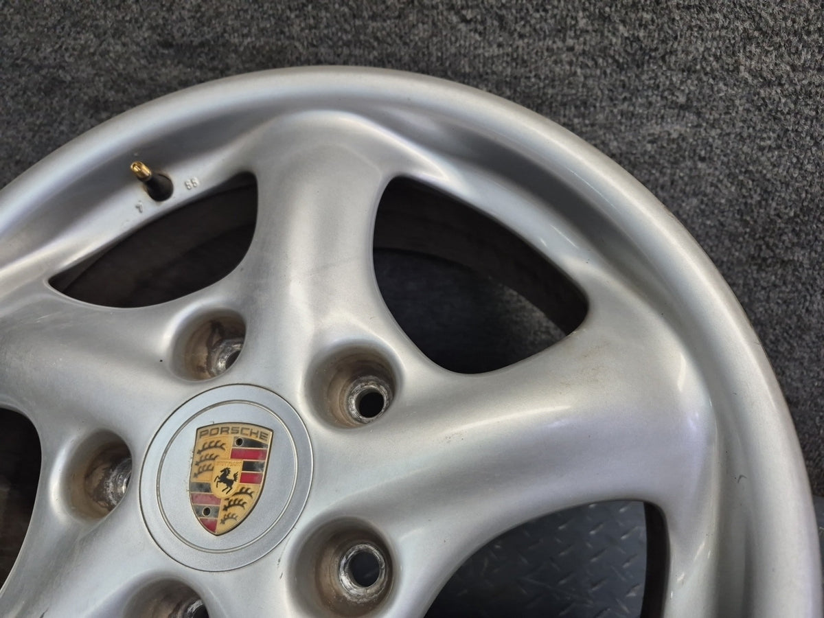 1999-2004 Porsche 911 996 Front Alloy R17" Wheel Rim 17x7 ET55 99636212400