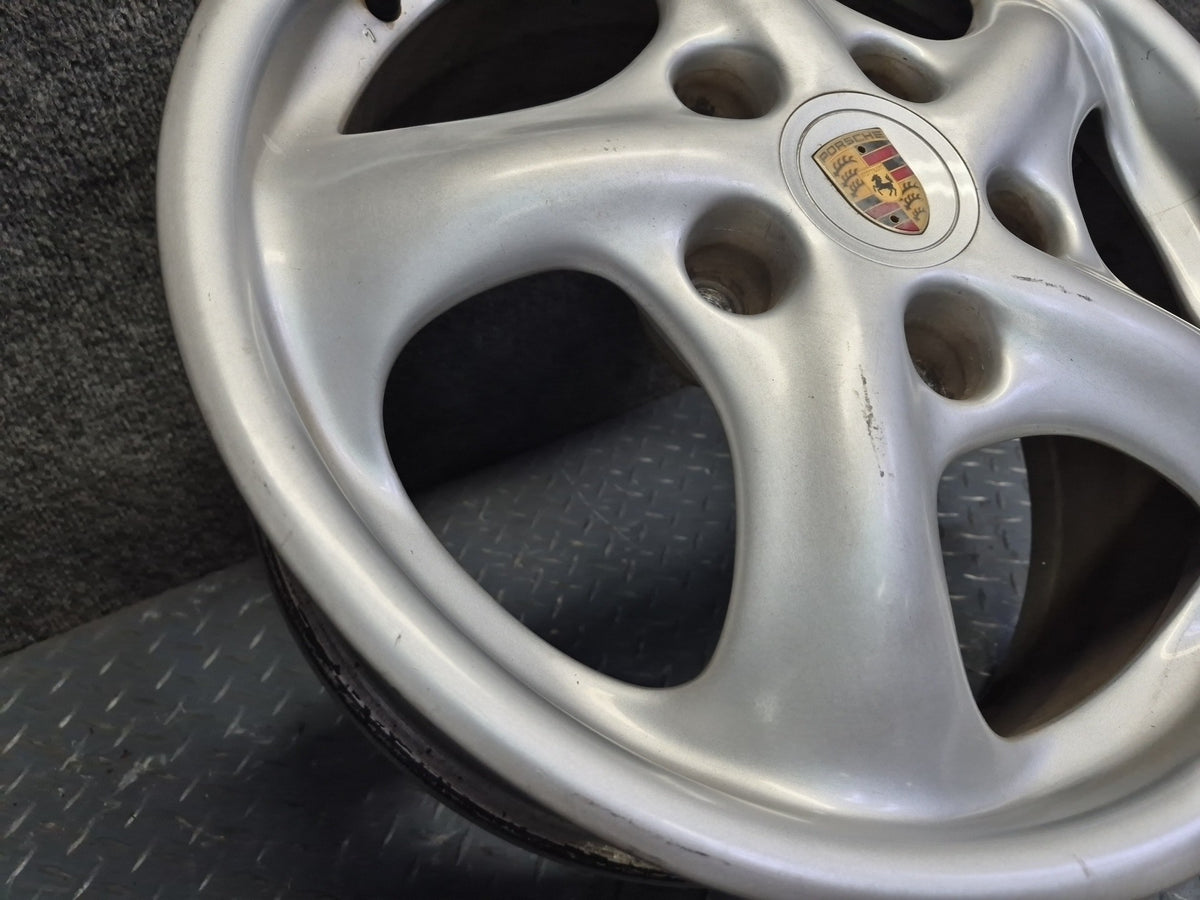 1999-2004 Porsche 911 996 Front Alloy R17" Wheel Rim 17x7 ET55 99636212400