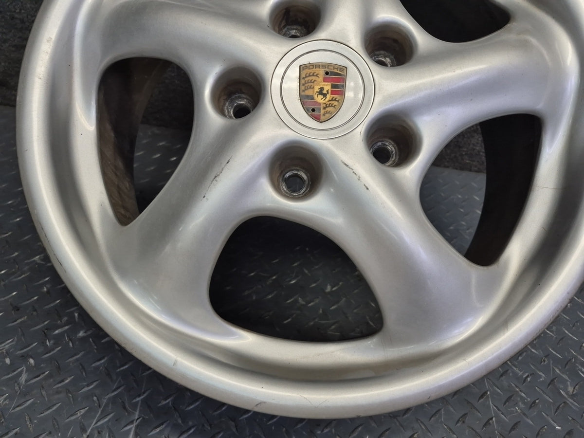 1999-2004 Porsche 911 996 Front Alloy R17" Wheel Rim 17x7 ET55 99636212400