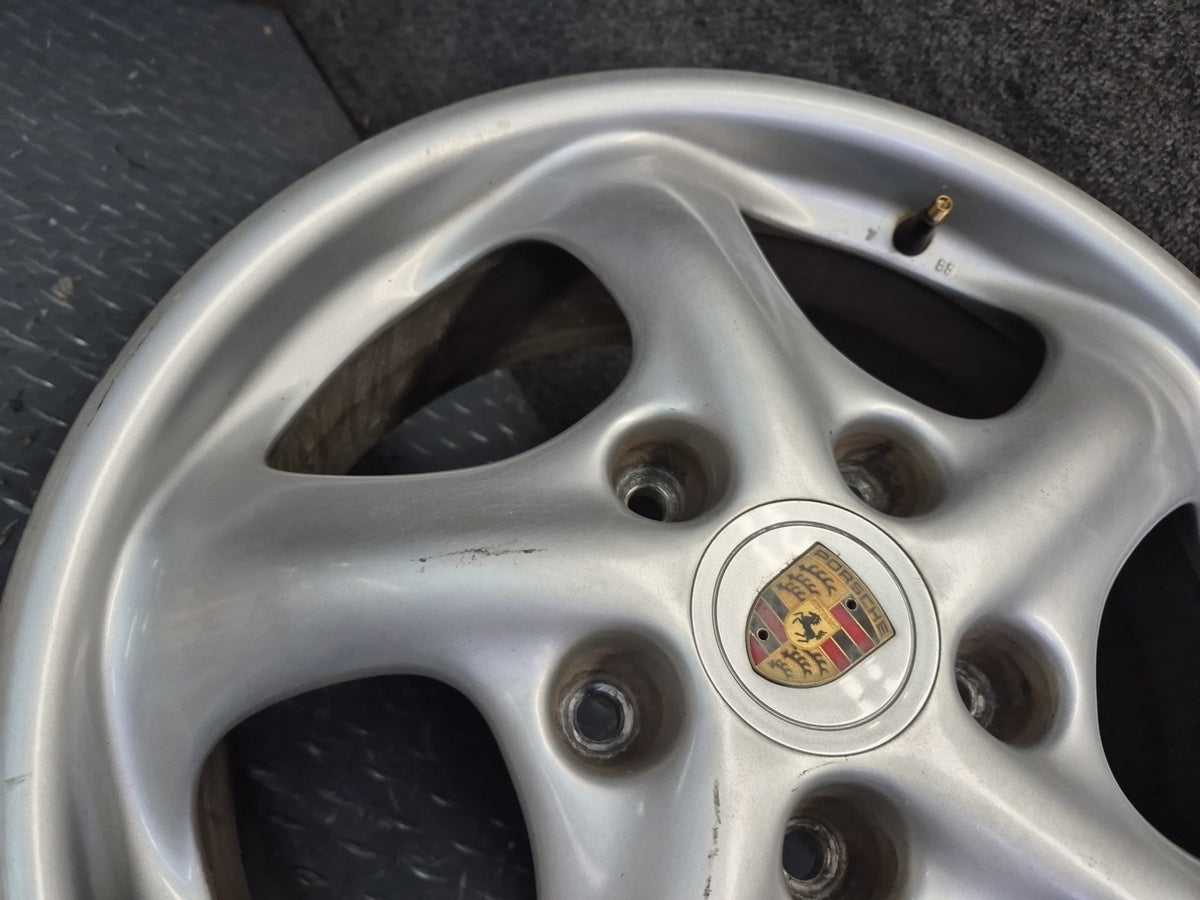 1999-2004 Porsche 911 996 Front Alloy R17" Wheel Rim 17x7 ET55 99636212400