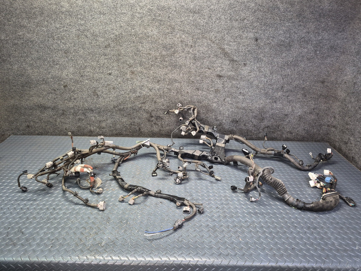 2010 Lexus UVF46L LS600h 2URFSE Hybrid Engine Motor Wire Wiring Harness OEM