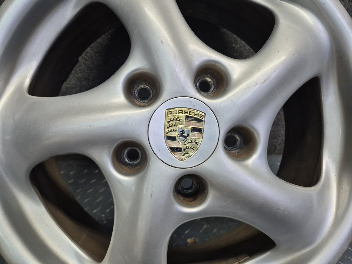 1999-2004 Porsche 911 996 Front Alloy R17" Wheel Rim 17x7 ET55 99636212400