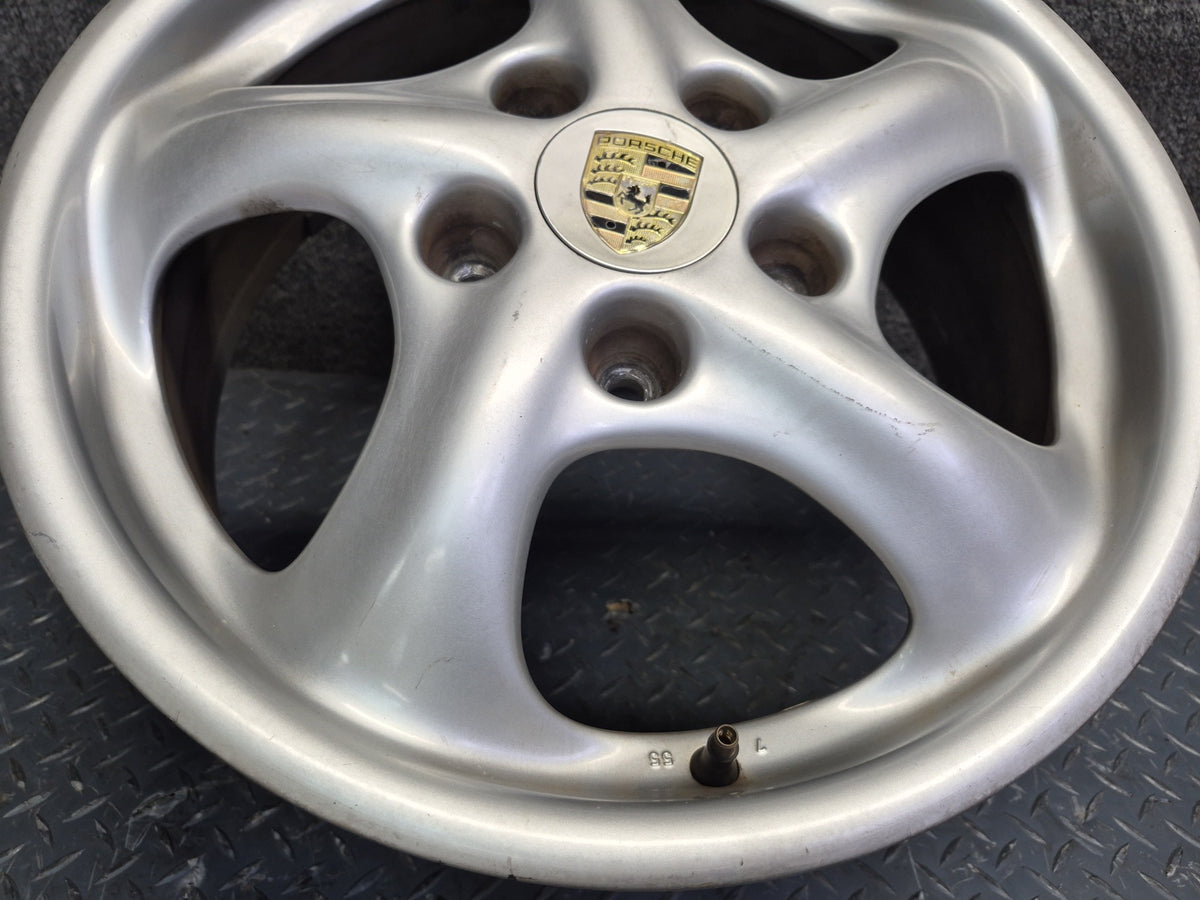 1999-2004 Porsche 911 996 Front Alloy R17" Wheel Rim 17x7 ET55 99636212400