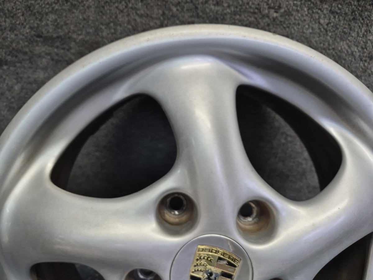1999-2004 Porsche 911 996 Front Alloy R17" Wheel Rim 17x7 ET55 99636212400