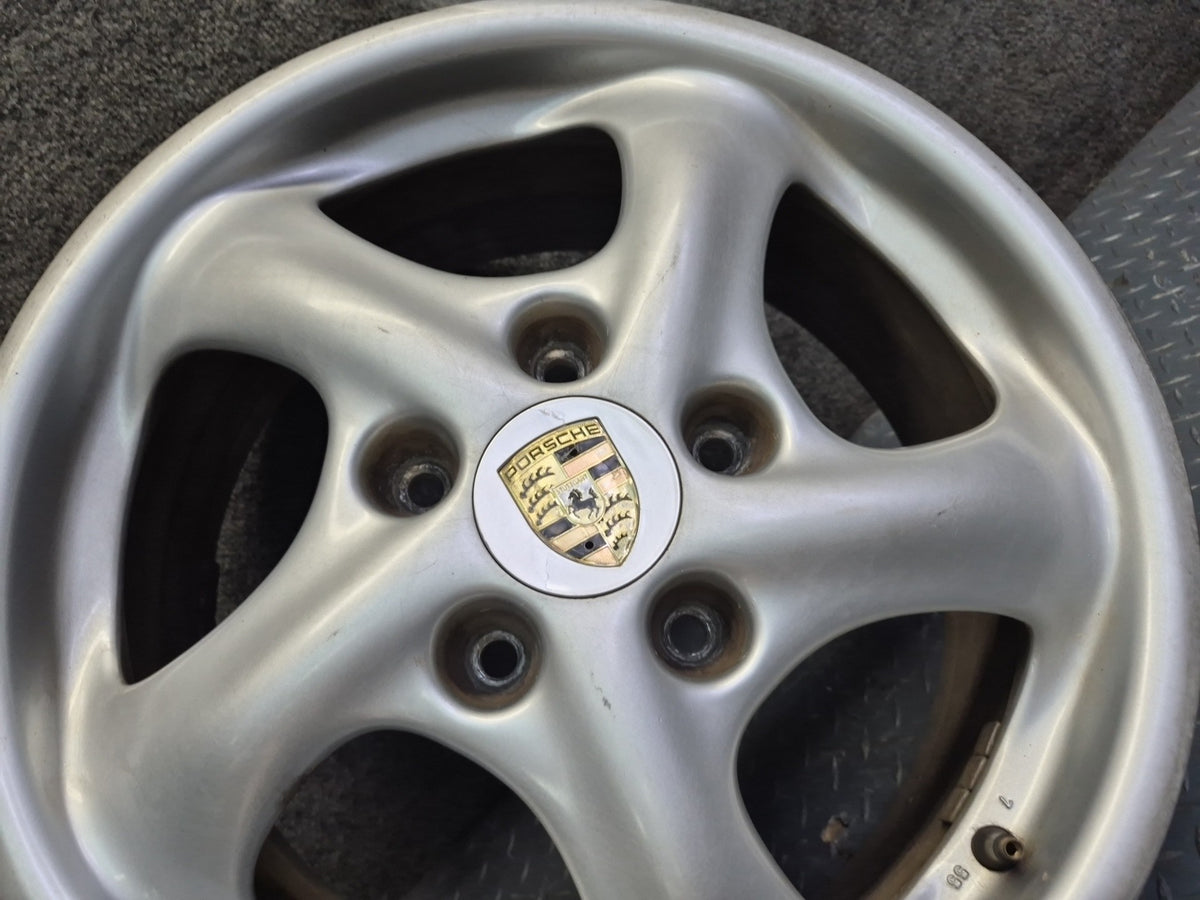 1999-2004 Porsche 911 996 Front Alloy R17" Wheel Rim 17x7 ET55 99636212400