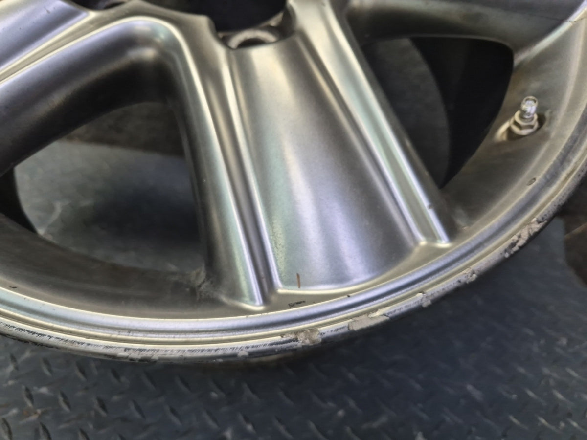 2005-2007 Lexus UZJ100L LX470 Factory 18" R18 Alloy Wheel Rim 18x8J ET60