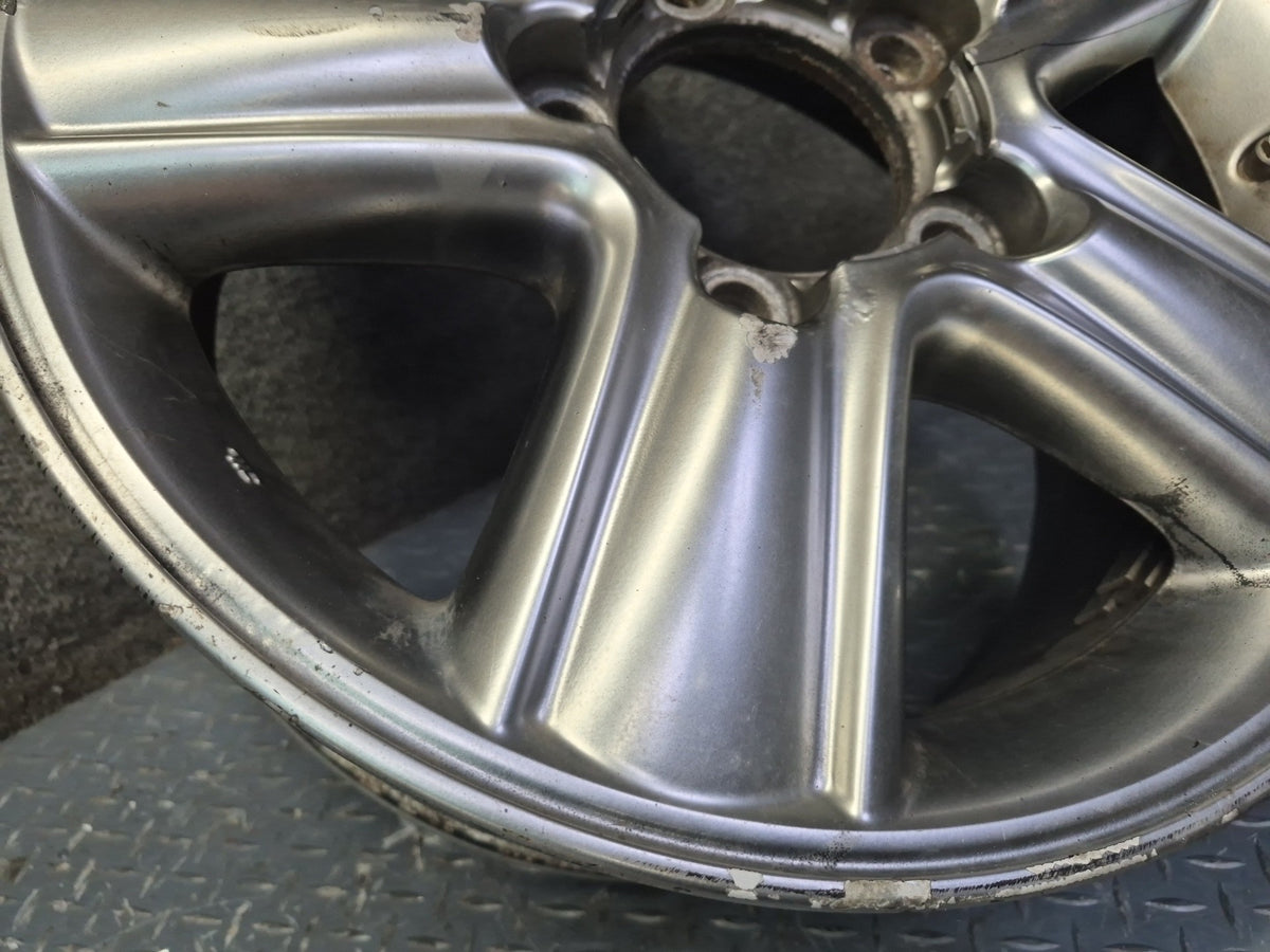 2005-2007 Lexus UZJ100L LX470 Factory 18" R18 Alloy Wheel Rim 18x8J ET60