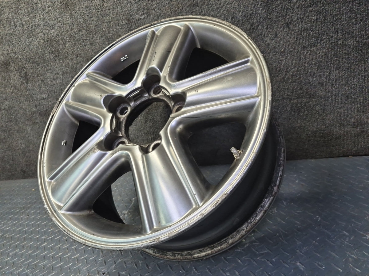 2005-2007 Lexus UZJ100L LX470 Factory 18" R18 Alloy Wheel Rim 18x8J ET60