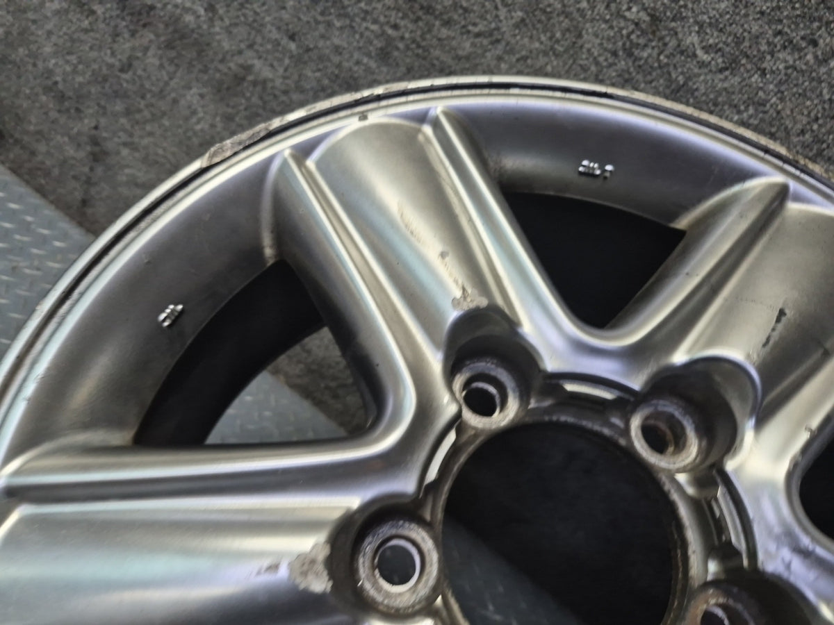 2005-2007 Lexus UZJ100L LX470 Factory 18" R18 Alloy Wheel Rim 18x8J ET60