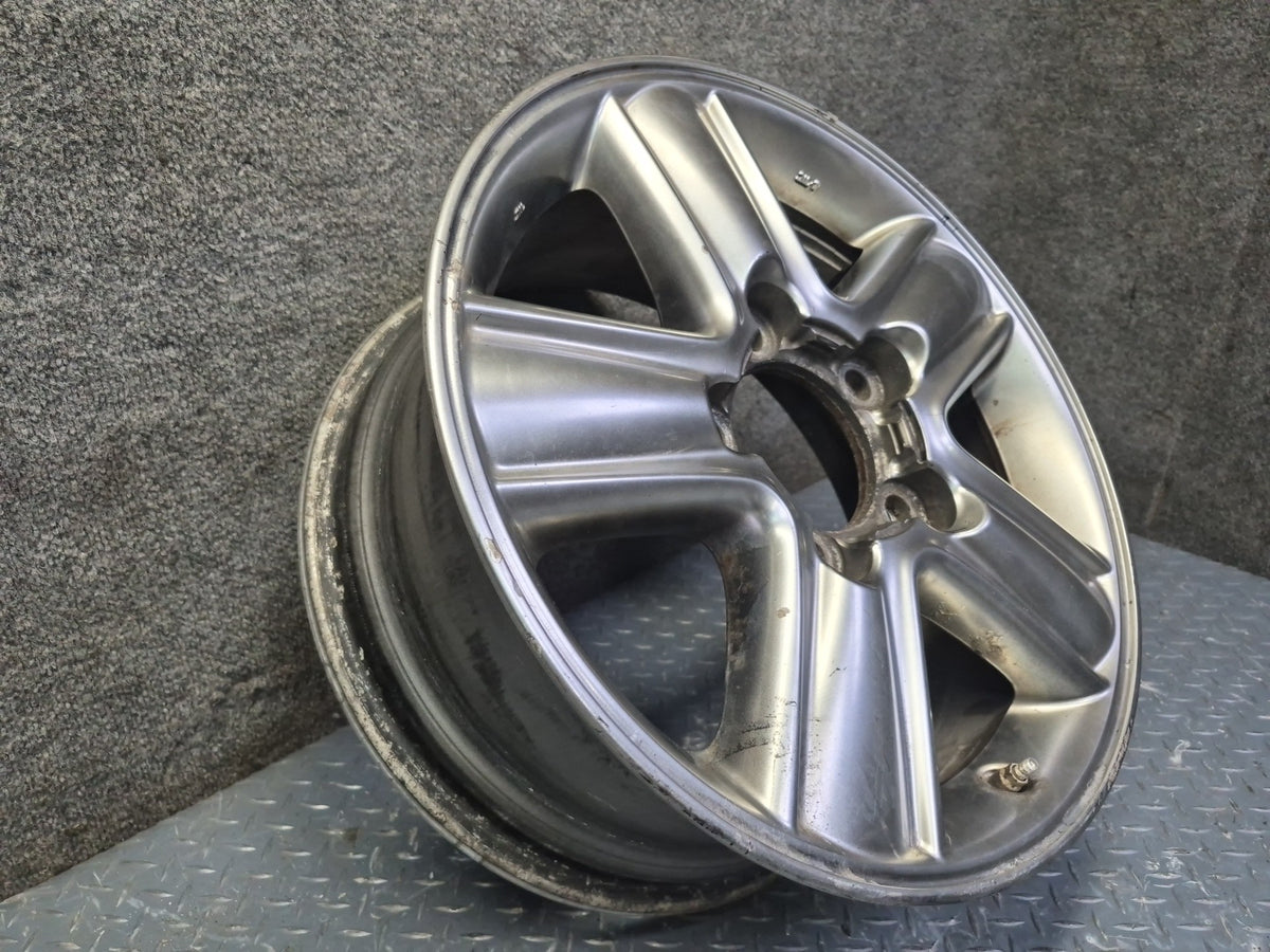 2005-2007 Lexus UZJ100L LX470 Factory 18" R18 Alloy Wheel Rim 18x8J ET60