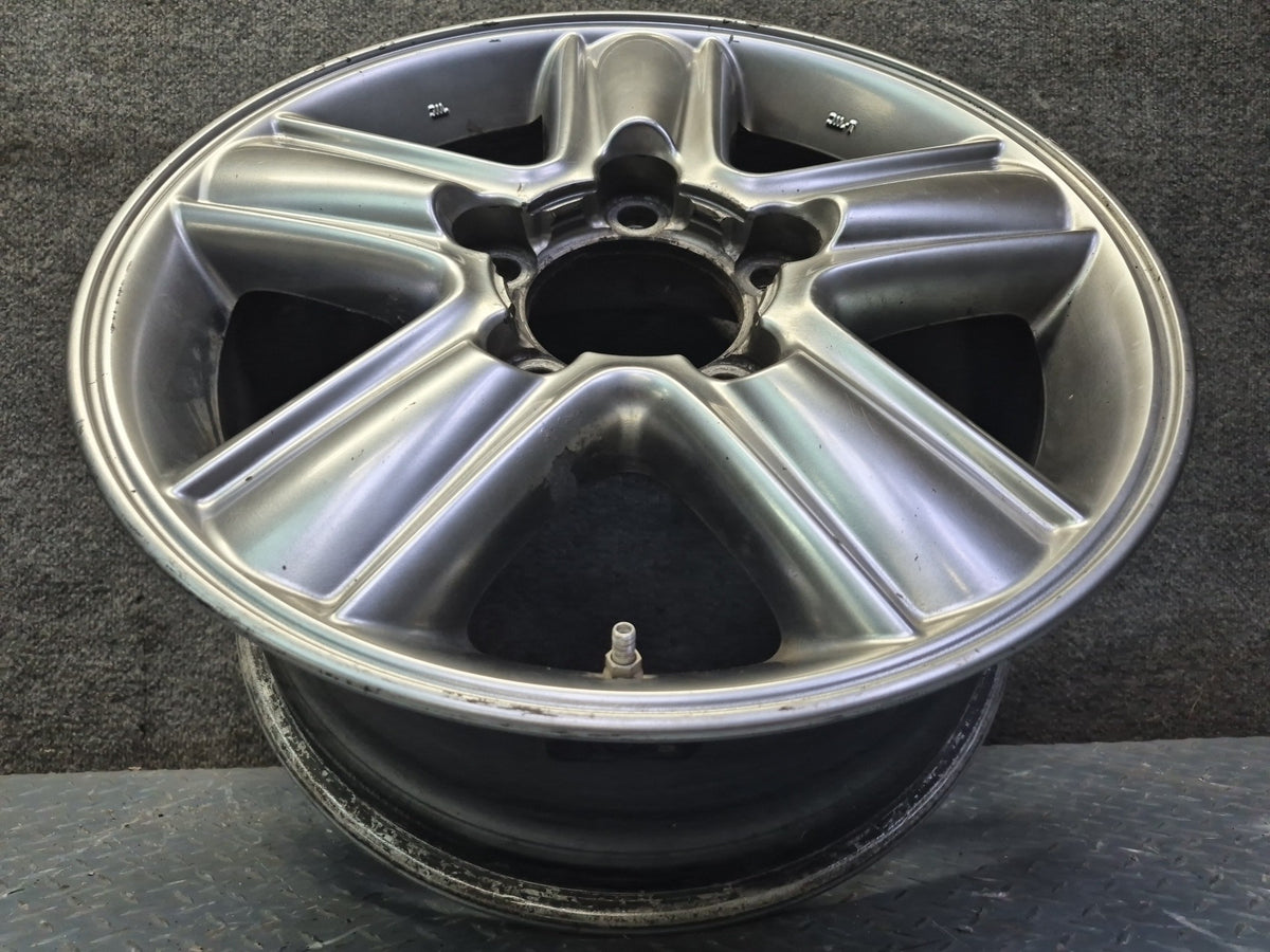 2005-2007 Lexus UZJ100L LX470 Factory 18" R18 Alloy Wheel Rim 18x8J ET60