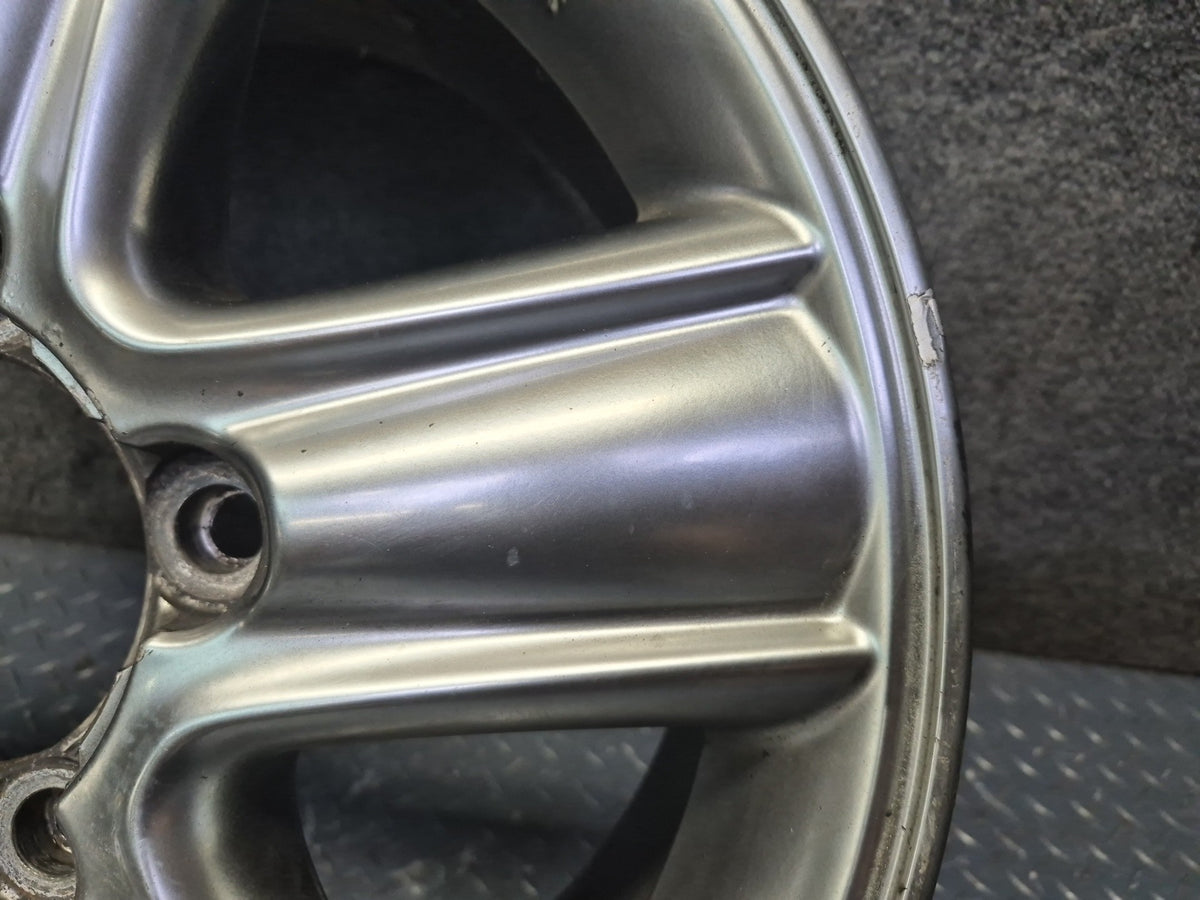 2005-2007 Lexus UZJ100L LX470 Factory 18" R18 Alloy Wheel Rim 18x8J ET60