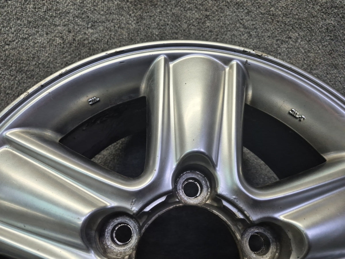 2005-2007 Lexus UZJ100L LX470 Factory 18" R18 Alloy Wheel Rim 18x8J ET60