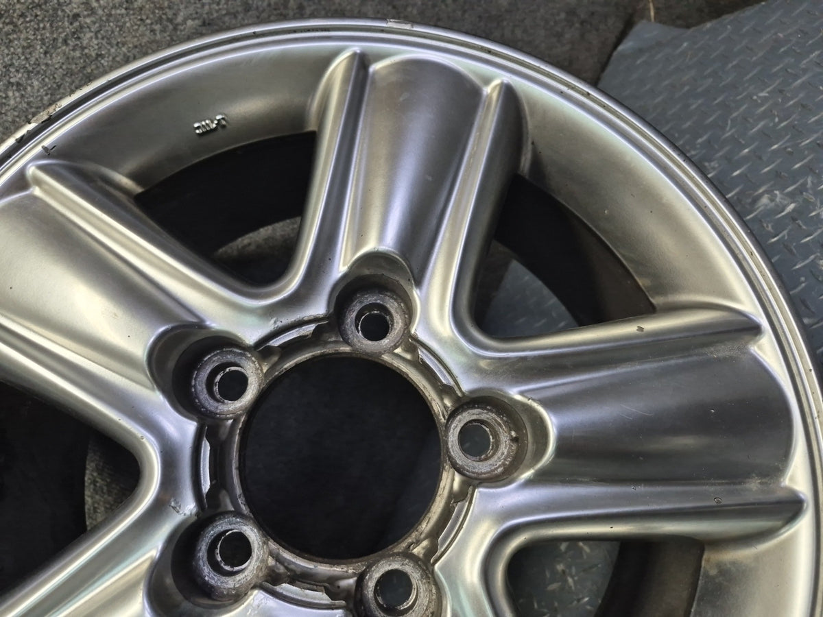 2005-2007 Lexus UZJ100L LX470 Factory 18" R18 Alloy Wheel Rim 18x8J ET60