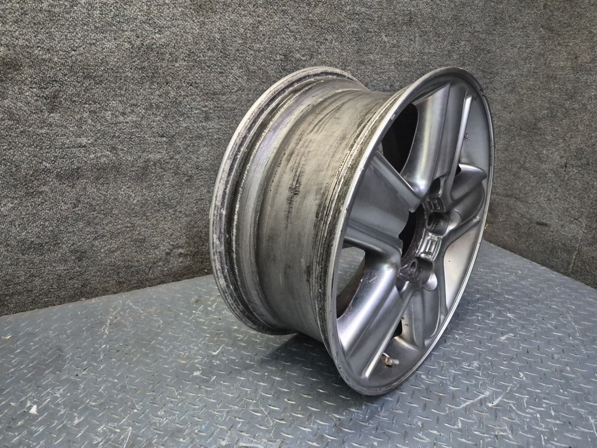 2005-2007 Lexus UZJ100L LX470 Factory 18" R18 Alloy Wheel Rim 18x8J ET60