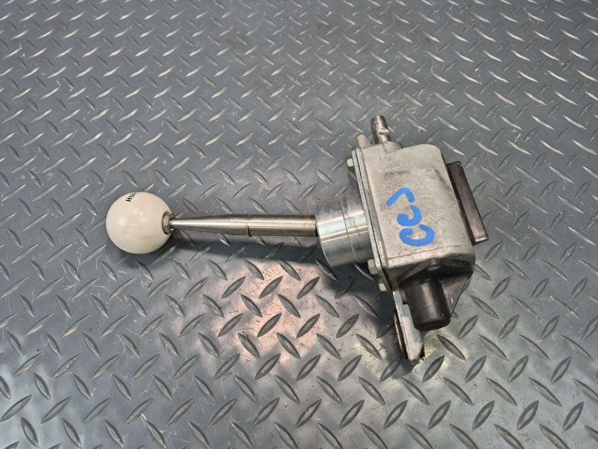 05-13 Chevrolet Corvette C6 M/T Manual Transmission Shifter w Know Hurst
