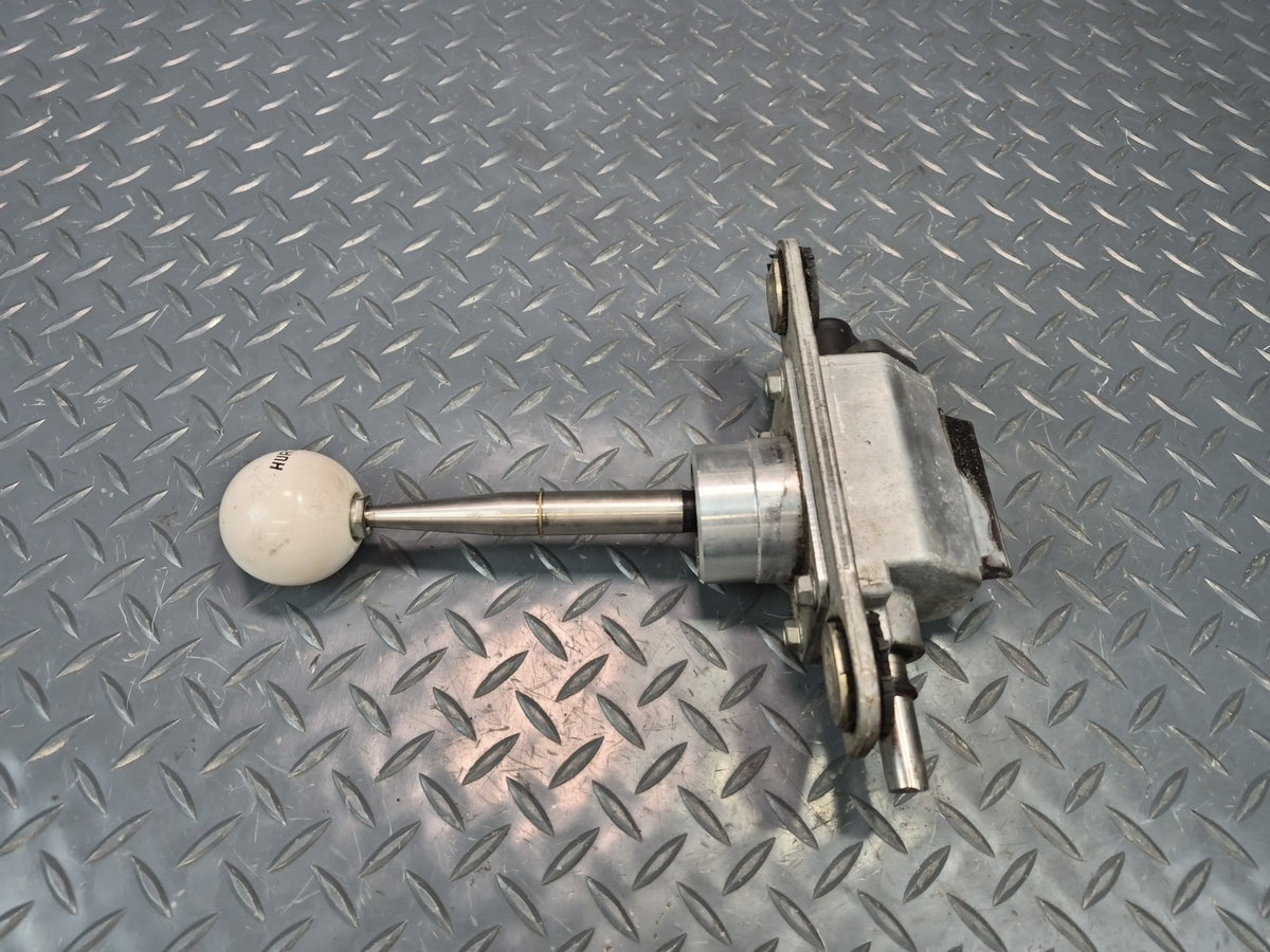 05-13 Chevrolet Corvette C6 M/T Manual Transmission Shifter w Know Hurst