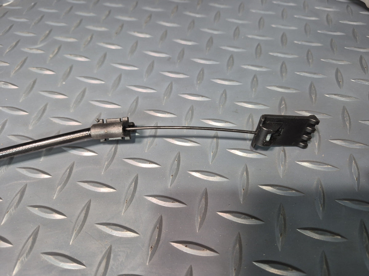 05-13 Chevrolet Corvette C6 Left Driver Door Lock Handle Cable 15212536 OEM