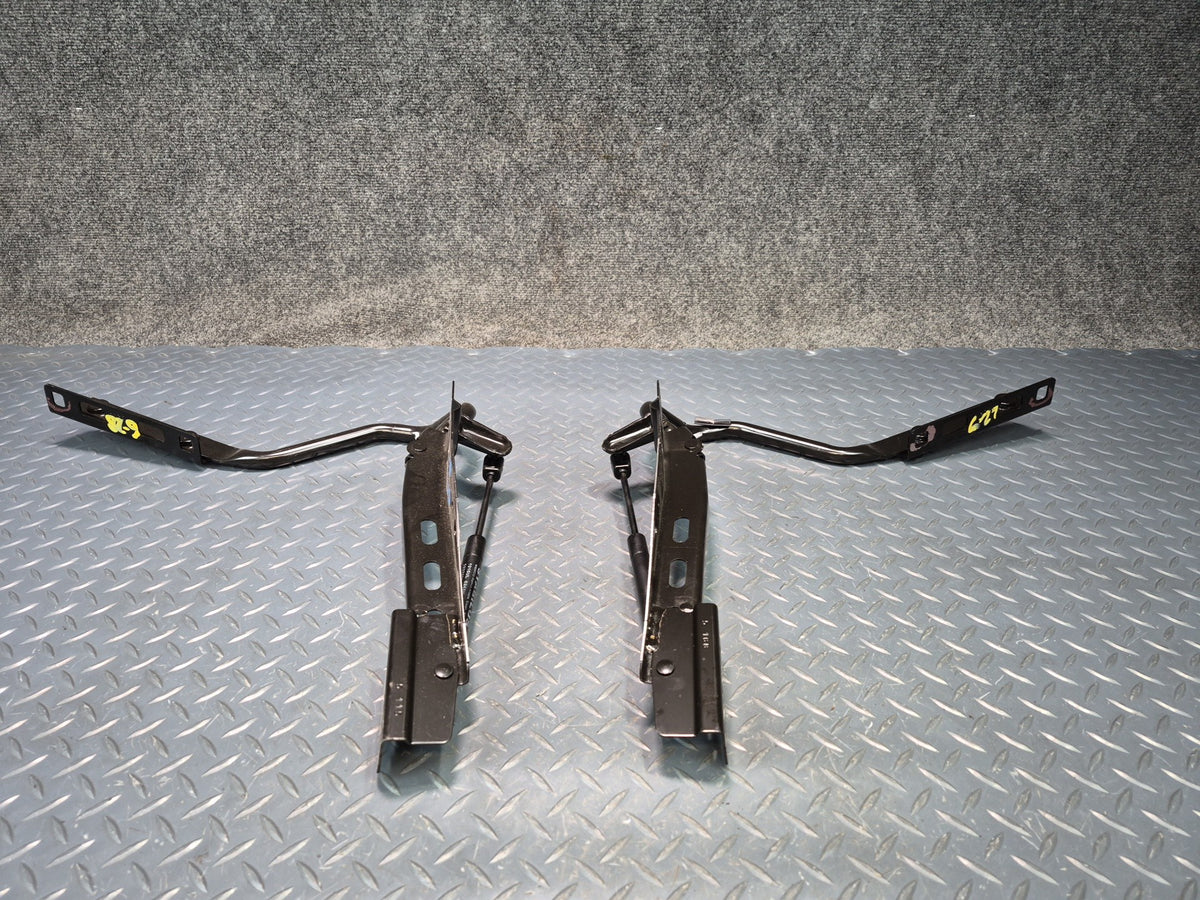 05-13 Chevrolet Corvette C6 Convertible Rear Tonneau Cover Hignes Set OEM