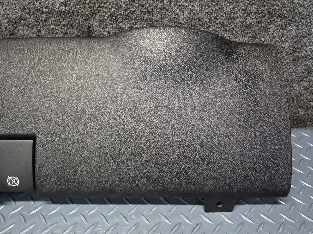 2008-2009 Hummer H2 Dash Front Right Side Glove Box Compartment Storage