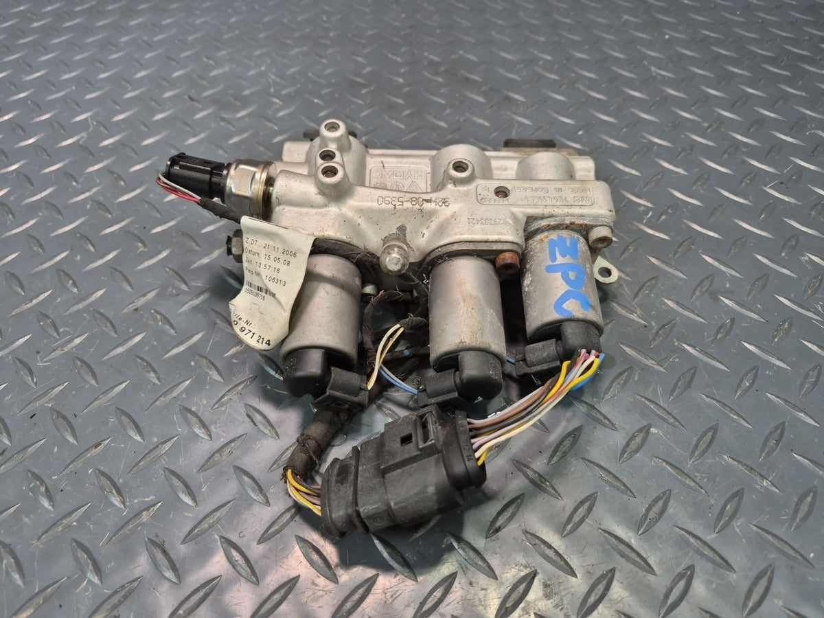 08-10 Porsche Cayenne 957 Front Air Suspension Hydraulic Valve Block 7L0411851