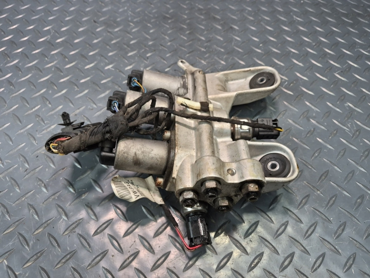 08-10 Porsche Cayenne 957 Front Air Suspension Hydraulic Valve Block 7L0411851