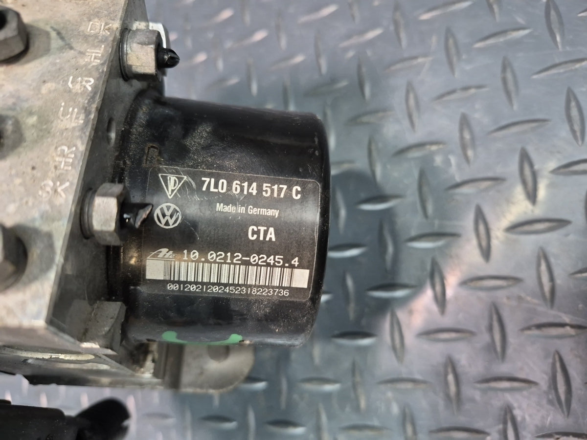 2008-2010 Porsche Cayenne 957 Anti Lock Brake ABS Pump Module 7L0614517C