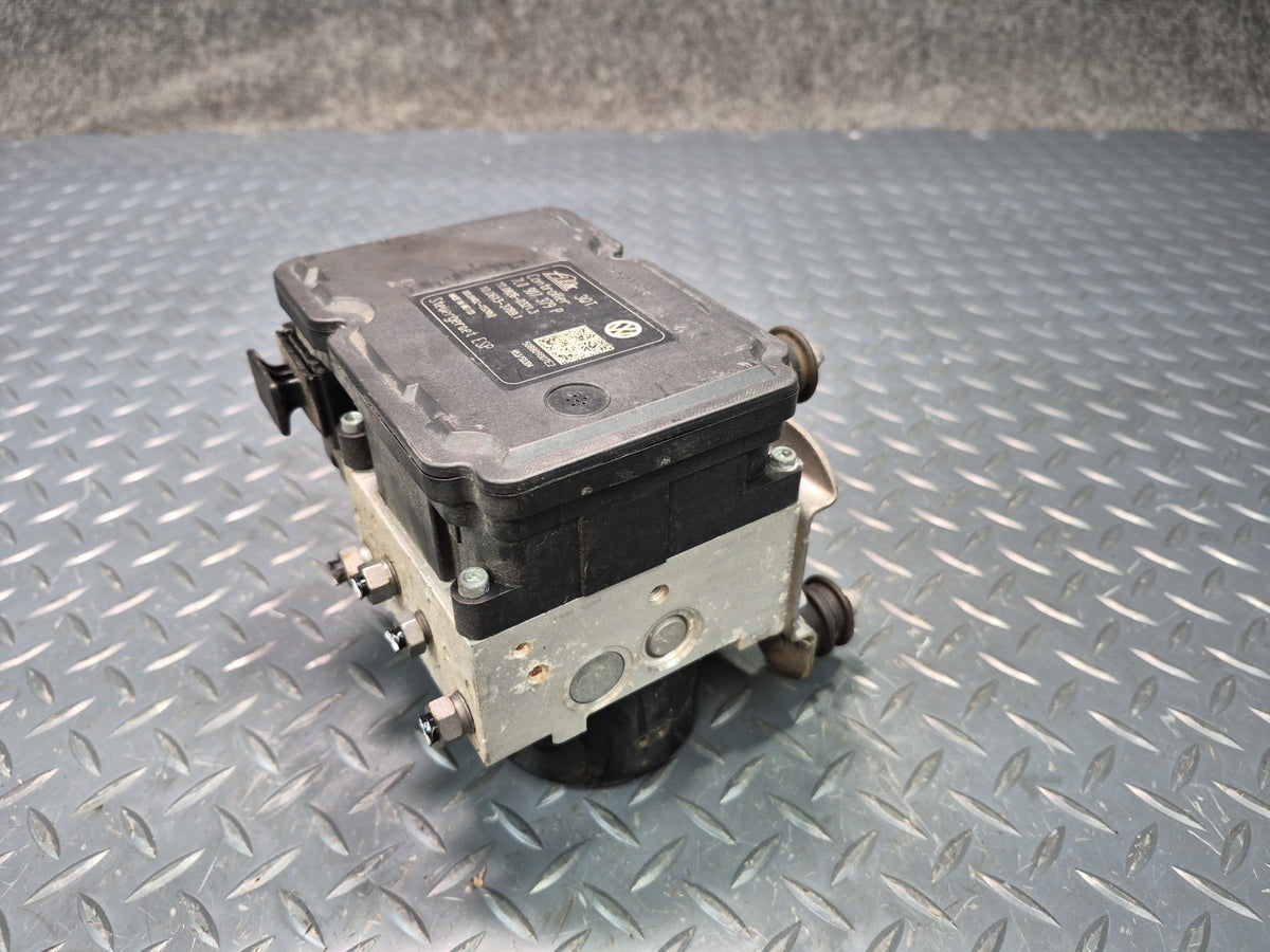 2008-2010 Porsche Cayenne 957 Anti Lock Brake ABS Pump Module 7L0614517C