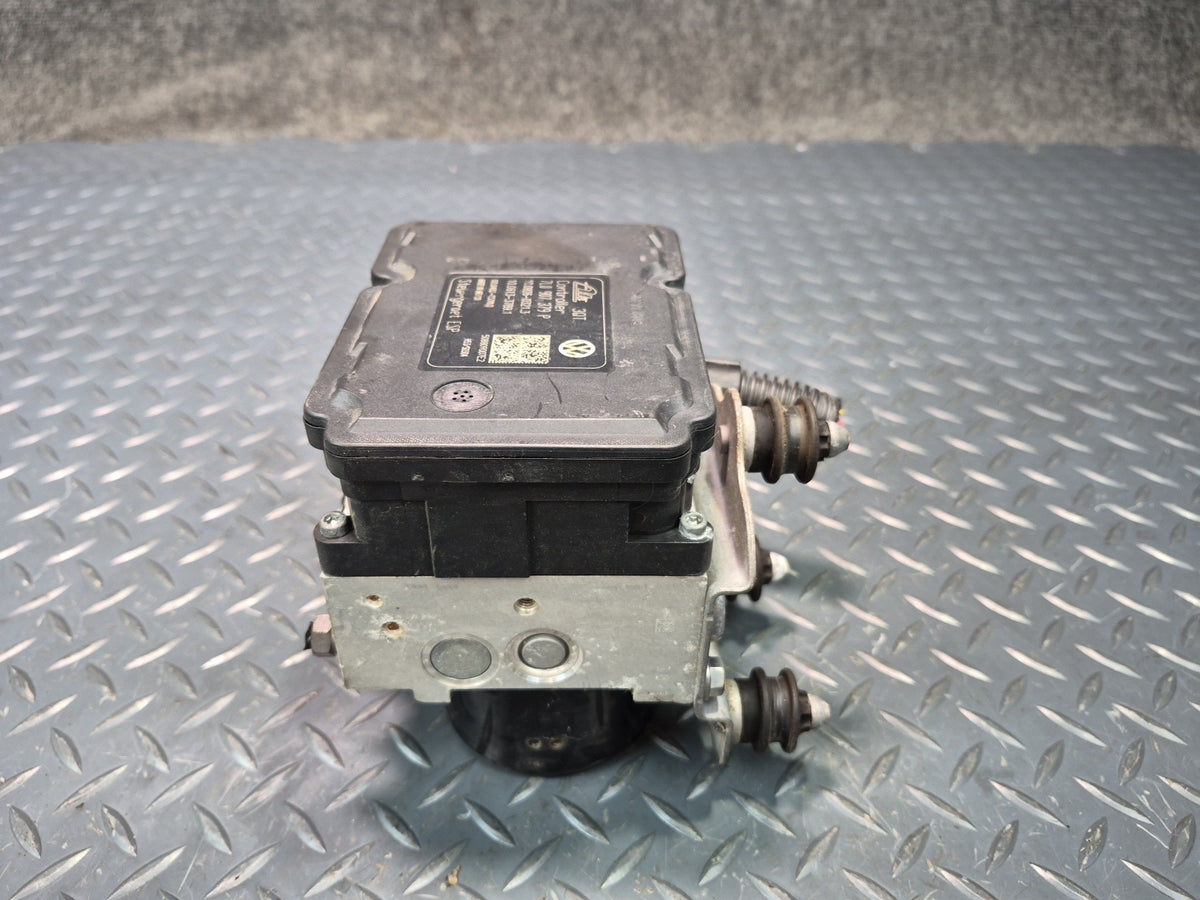 2008-2010 Porsche Cayenne 957 Anti Lock Brake ABS Pump Module 7L0614517C