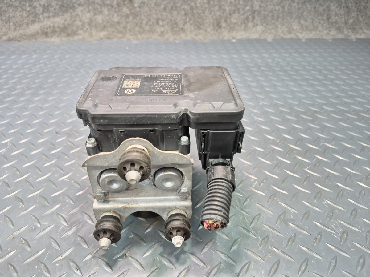 2008-2010 Porsche Cayenne 957 Anti Lock Brake ABS Pump Module 7L0614517C