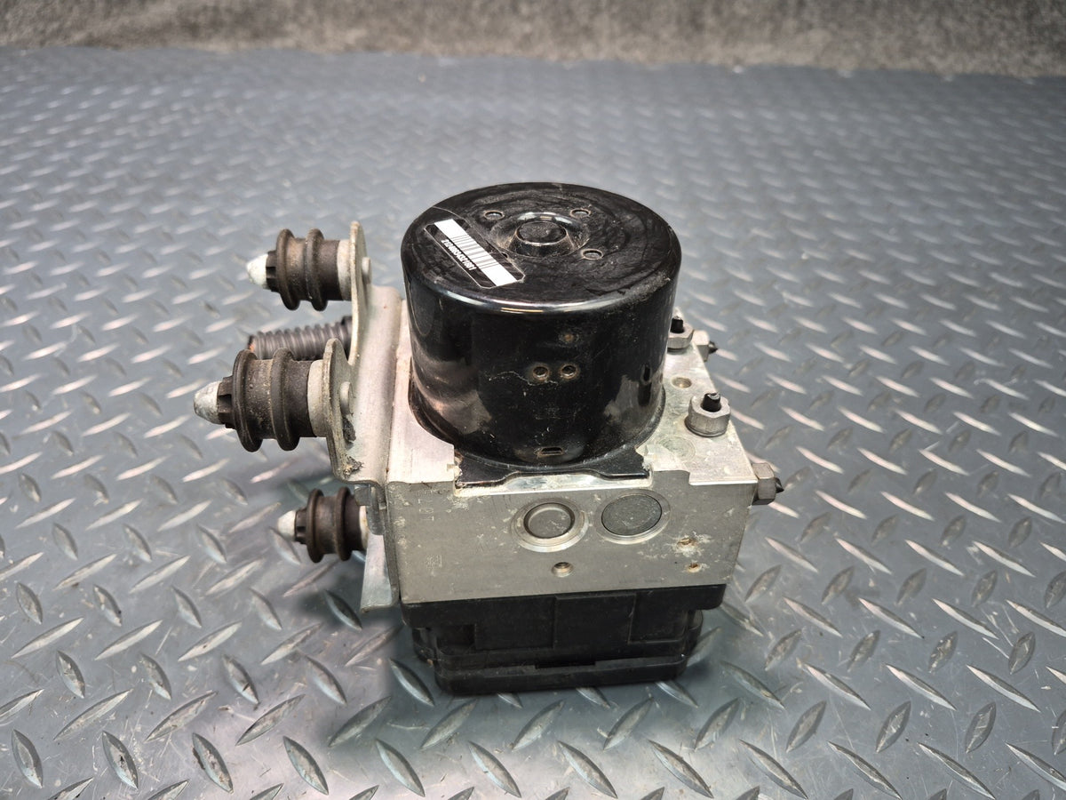 2008-2010 Porsche Cayenne 957 Anti Lock Brake ABS Pump Module 7L0614517C