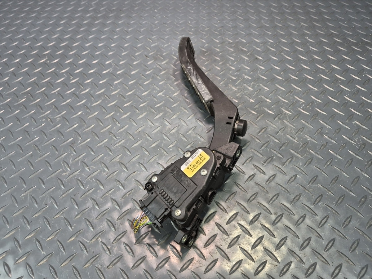 2003-2010 Porsche Cayenne 957 Gas Acceleration Pedal 7L0723507D