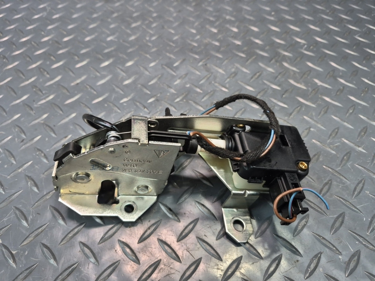 2003-2010 Porsche Cayenne 957 Rear Trunk Window Lock Latch Actuator 7L0827506E