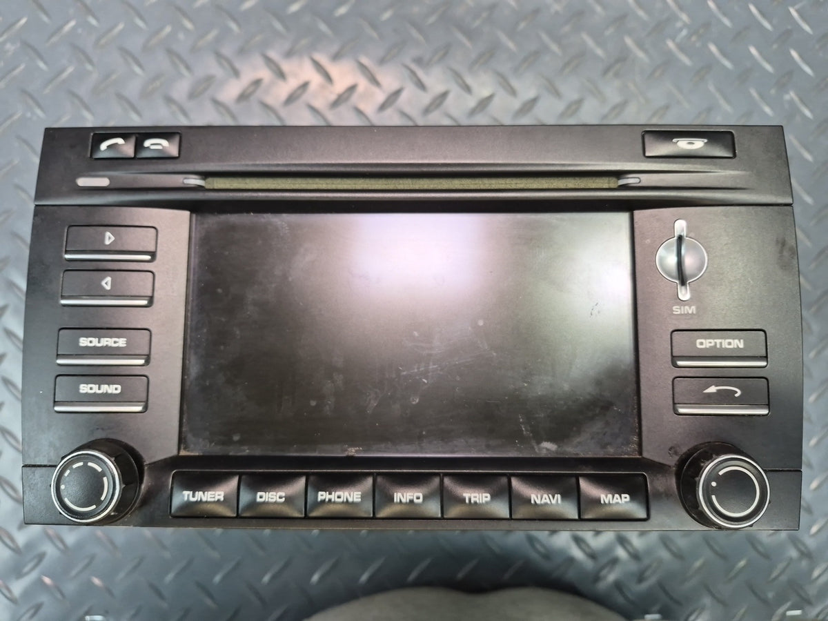 2008-2010 Porsche Cayenne 957 GPS Navi Radio CD Player Receiver Head Unit