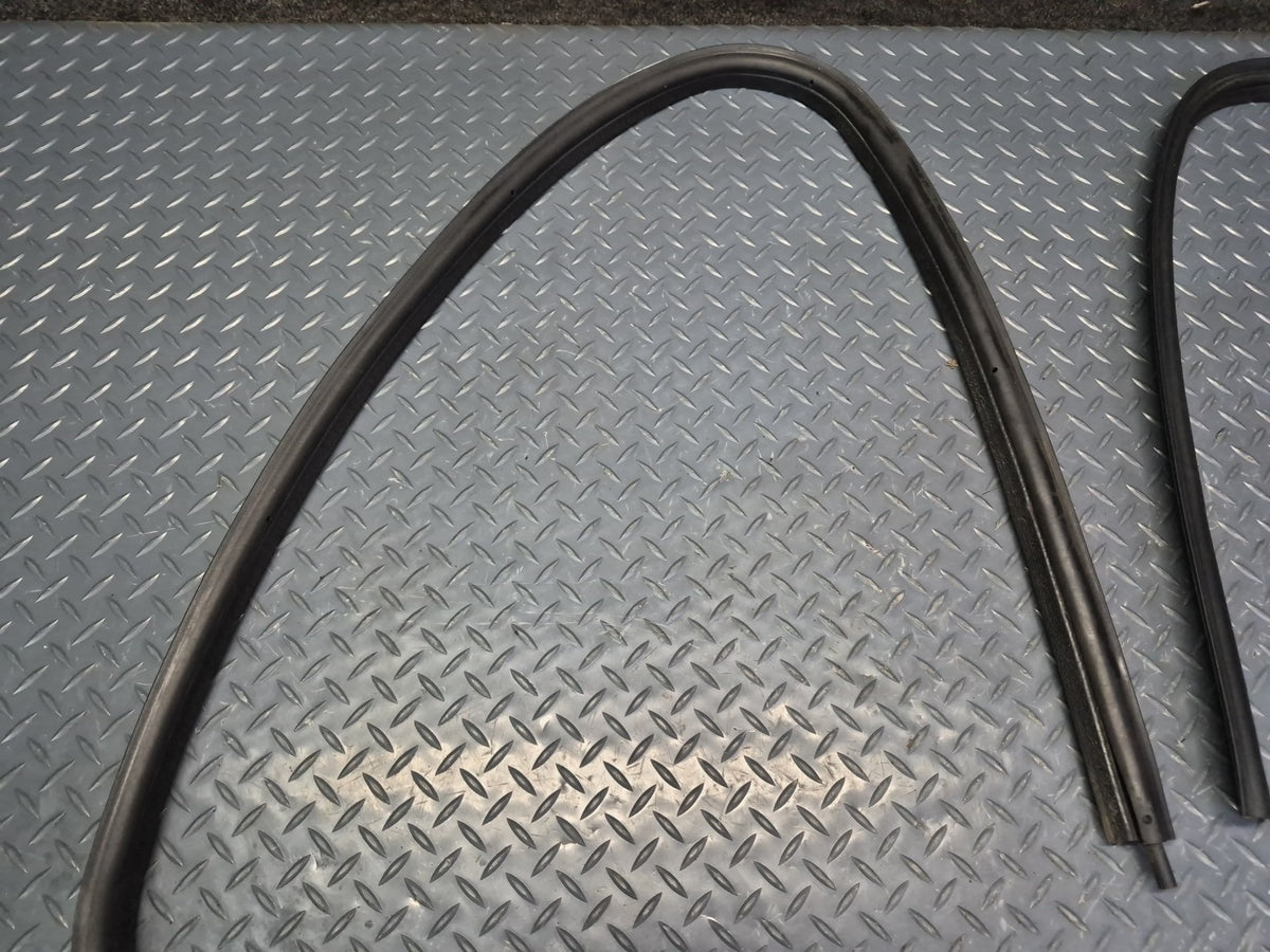 2003-2009 Hummer H2 Rear Trunk Tailgate Lift Gate Weather Strip Rubber Seal