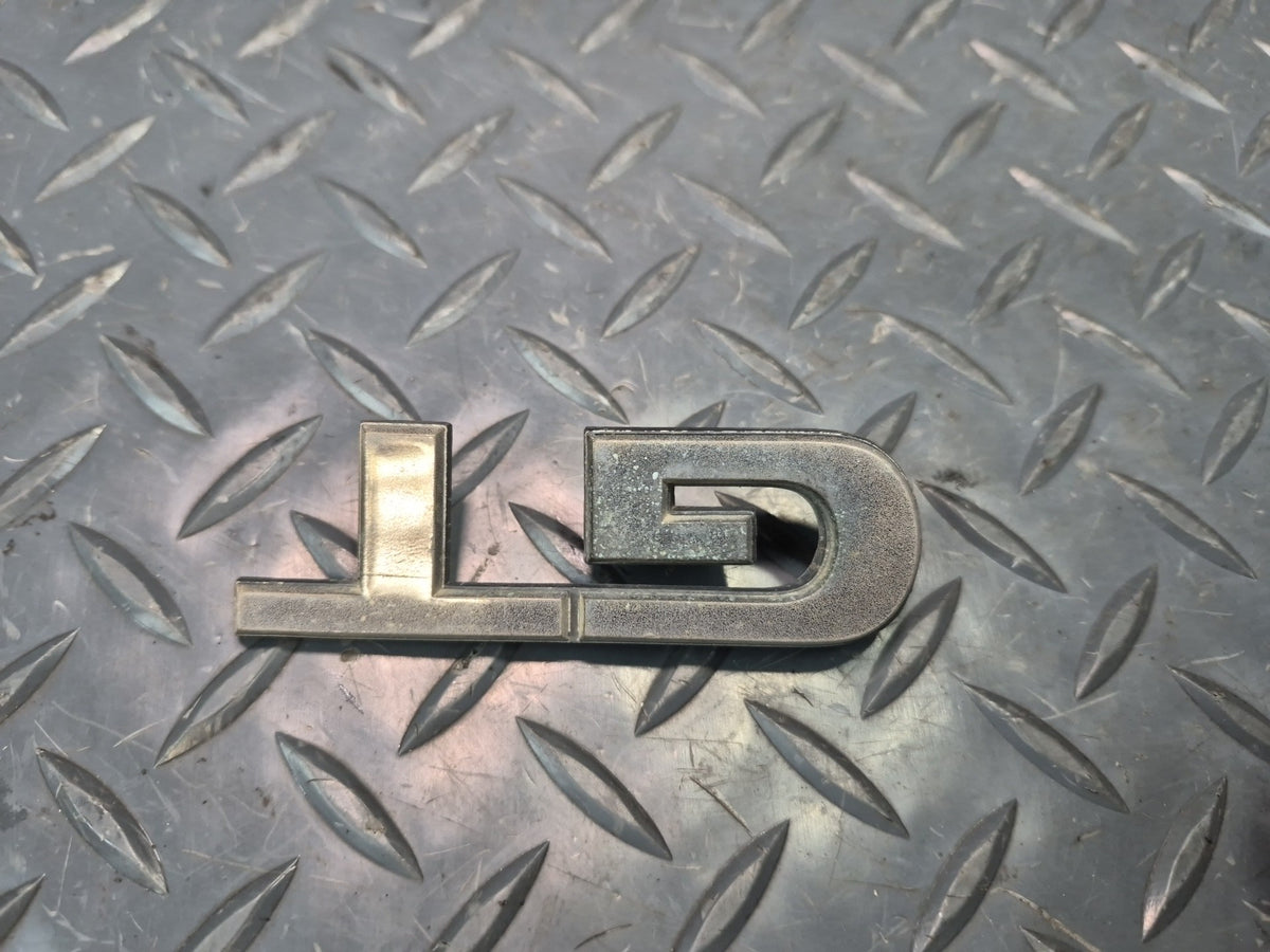 82-83 Toyota Celica GT RA65 Rear Trunk Lid Emblem Logo Badge Symbol Set Damaged