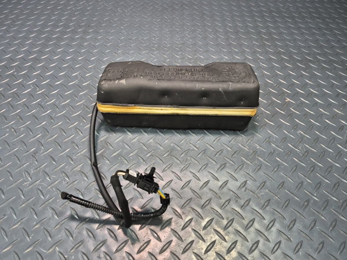 2003-2010 Porsche Cayenne 957 Rear Trunk Lid Tailgate Hydraulic Pump Motor Foam