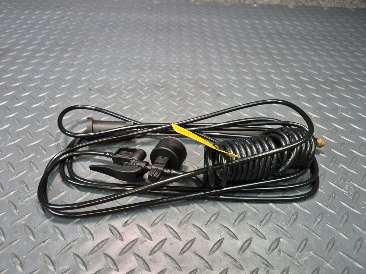 2003-2010 Porsche Cayenne 957 Tire Air Compressor Pump w Manometer & Case