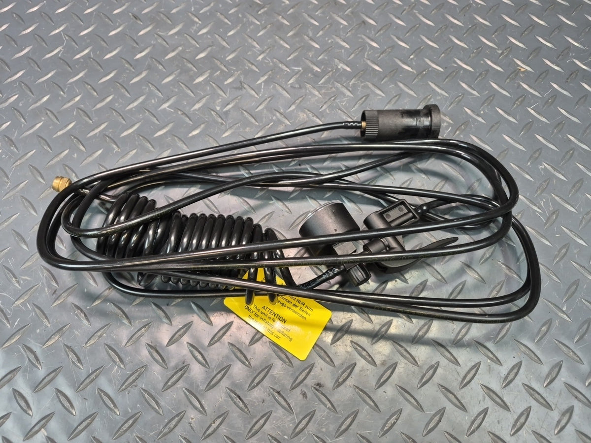 2003-2010 Porsche Cayenne 957 Tire Air Compressor Pump w Manometer & Case