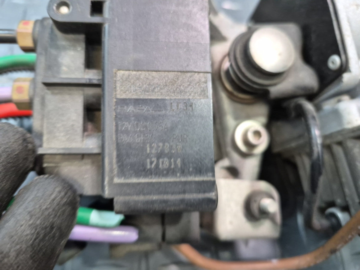 2008-2010 Porsche Cayenne 957 Air Suspension Compressor Pump 95535890105