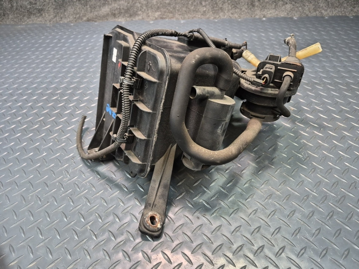 2008-2010 Porsche Cayenne 957 Fuel Evap Vapor Charcoal Canister 7L0906271C