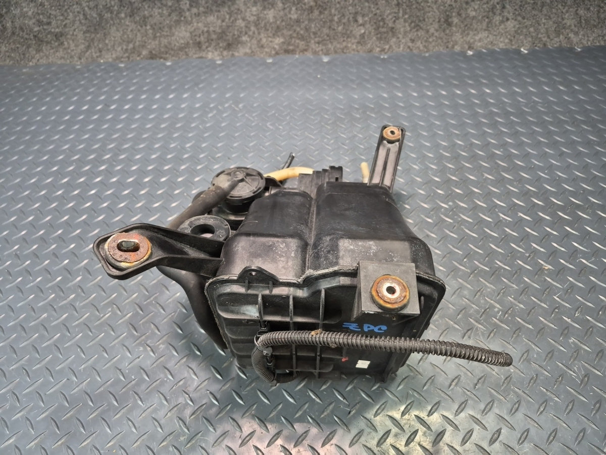 2008-2010 Porsche Cayenne 957 Fuel Evap Vapor Charcoal Canister 7L0906271C