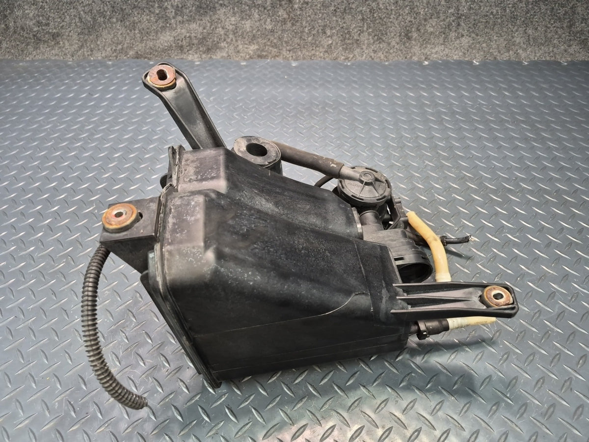 2008-2010 Porsche Cayenne 957 Fuel Evap Vapor Charcoal Canister 7L0906271C