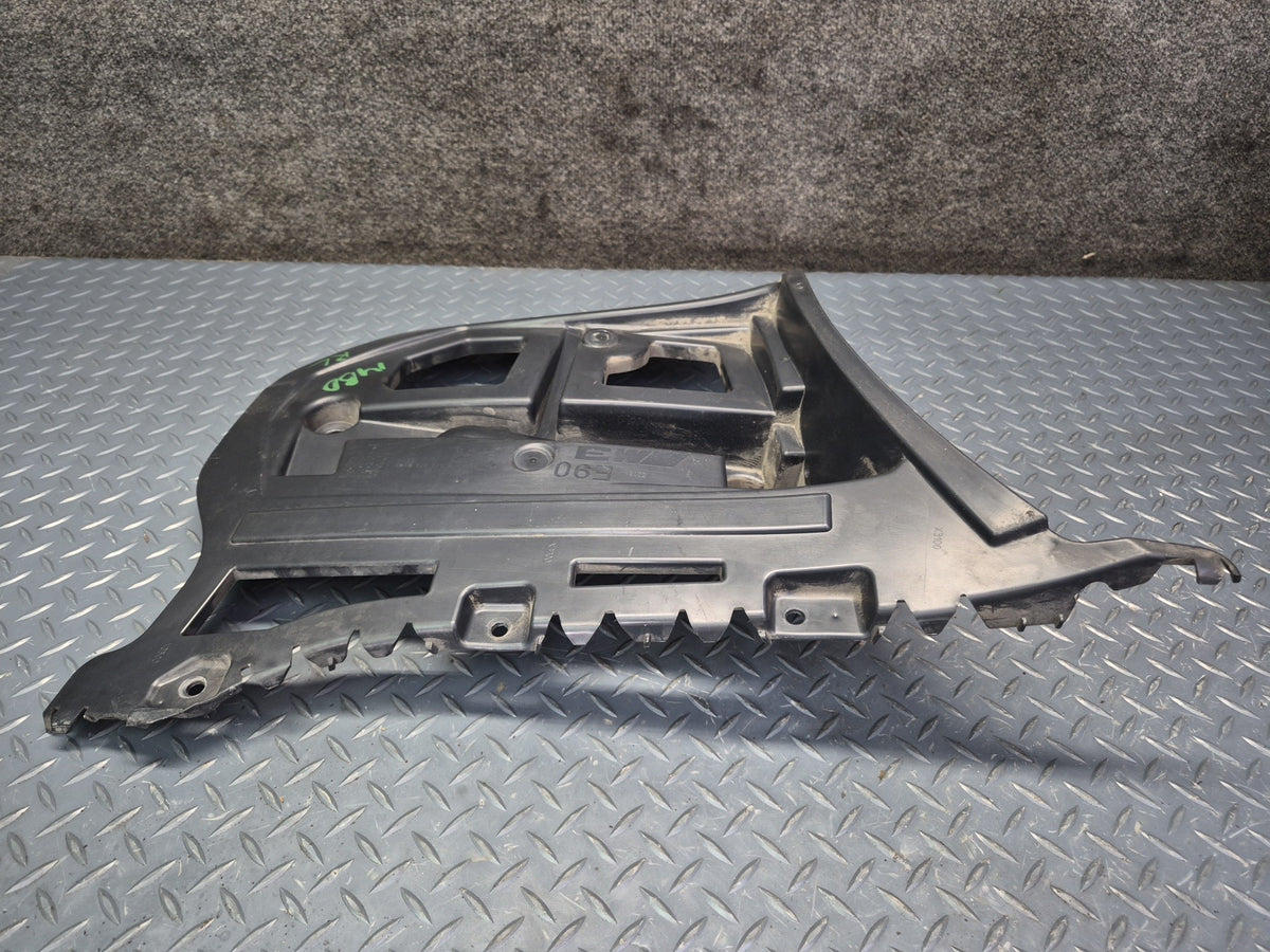 2008-2011 BMW E90 M3 Rear Left & Right Bumper Mount Guide Bracket Set of 2